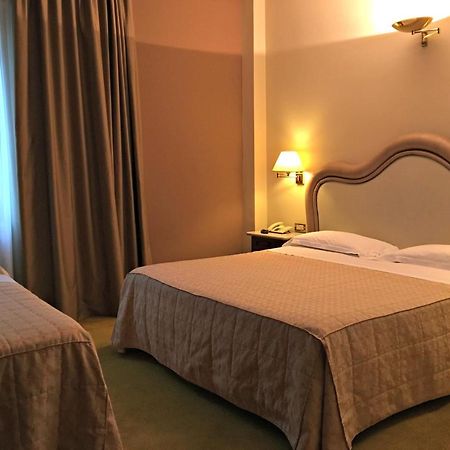 Guglielmotel Brembate Eksteriør bilde