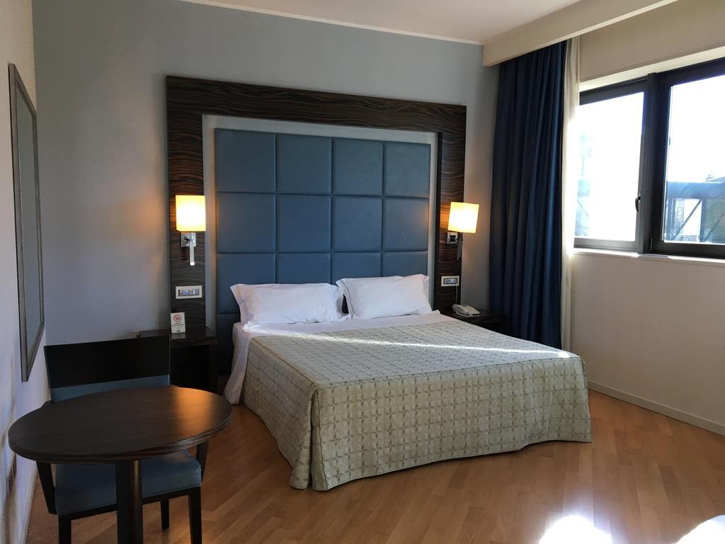 Guglielmotel Brembate Eksteriør bilde