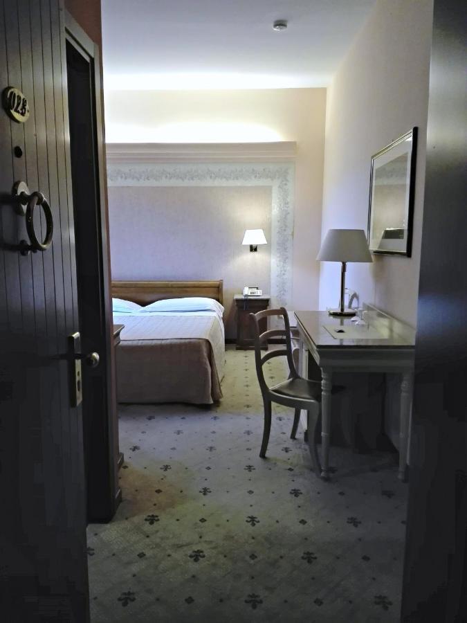 Guglielmotel Brembate Eksteriør bilde